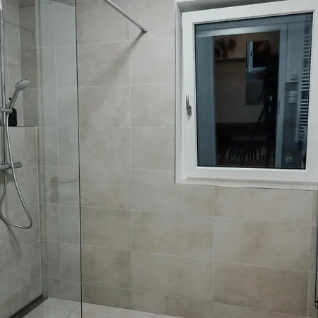Passaus Motto Appartements! Solo - Paerchen - Familien - Gruppen Apartment Passau